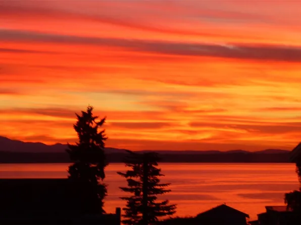 817 Driftwood Lane, Edmonds, WA 98020