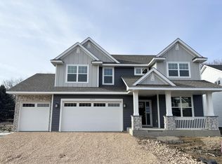 3057 Sugar Maple Dr, Chaska, MN 55318