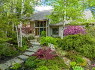 291 Molyneaux Rd, Camden, ME 04843