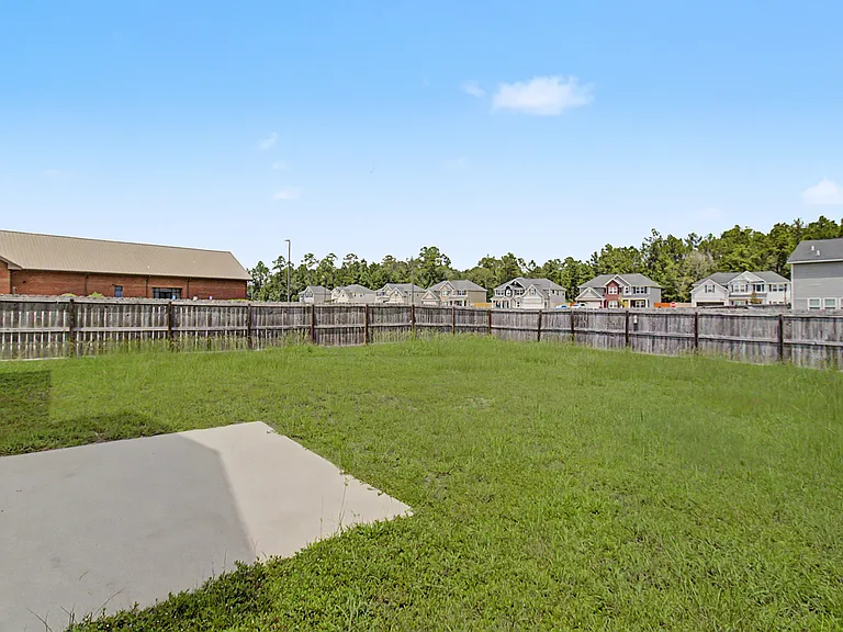 16 Cassels Ct — Photo 33