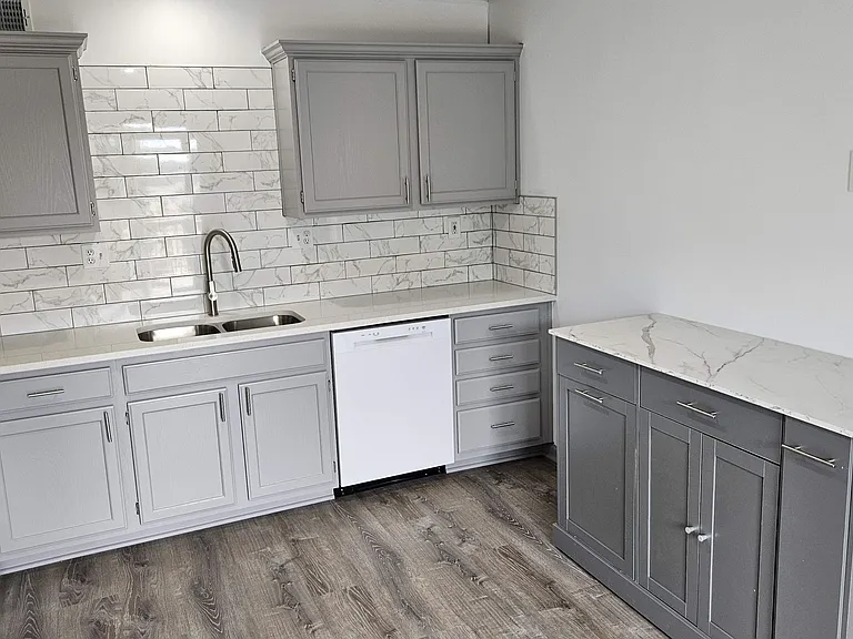 17641 W 111th Pl — Photo 11