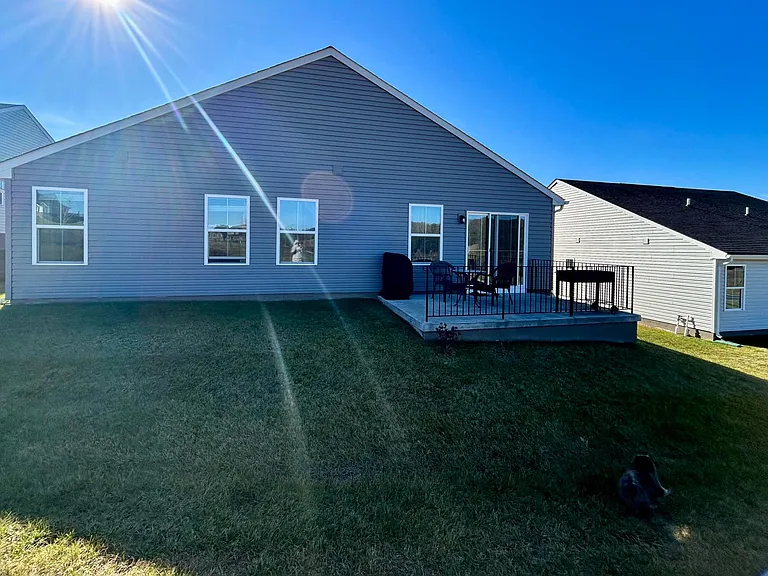 3695 Mayfield Rd — Photo 12