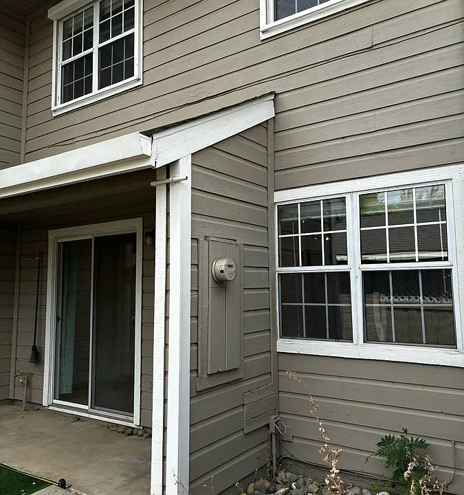 3032 Woods Cir #1