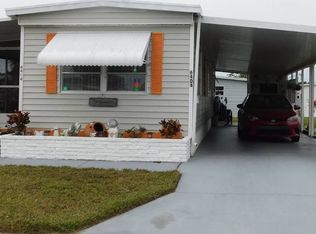 6404 Honolulu Dr #198, Bradenton, FL 34207