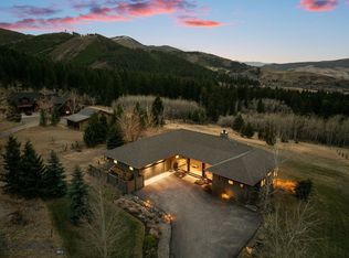 303 S Big Elk Meadow Rd, Gallatin Gateway, MT 59730