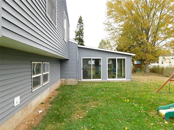 4th image of 8412 Silver Spruce Cir