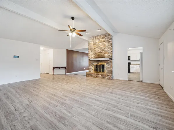 5302 Oaklynn Dr, Spring, TX 77373