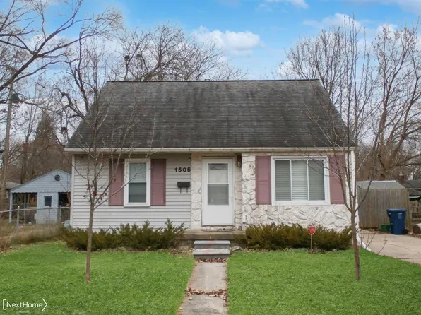 1505 Blueberry Ln, Flint, MI 48507