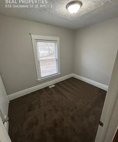 836 Sherman St SE #1 — Photo 15