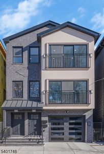 11 Voorhees St, Newark, NJ, 07108
