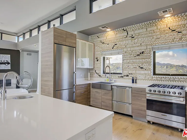 3223 Tareco Dr — Photo 11