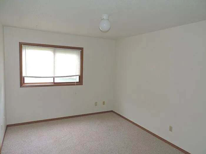 2620 Westwinds Dr #10 — Photo 9