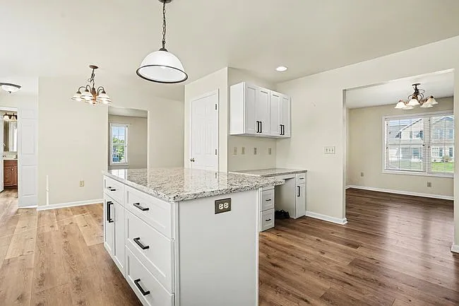 65 Meade Dr — Photo 12