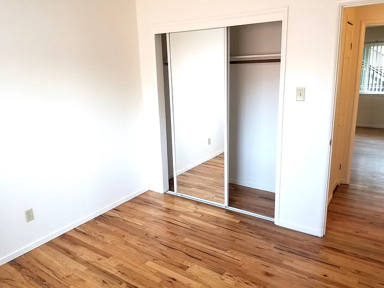 1625 Woolsey St #6 — Photo 13