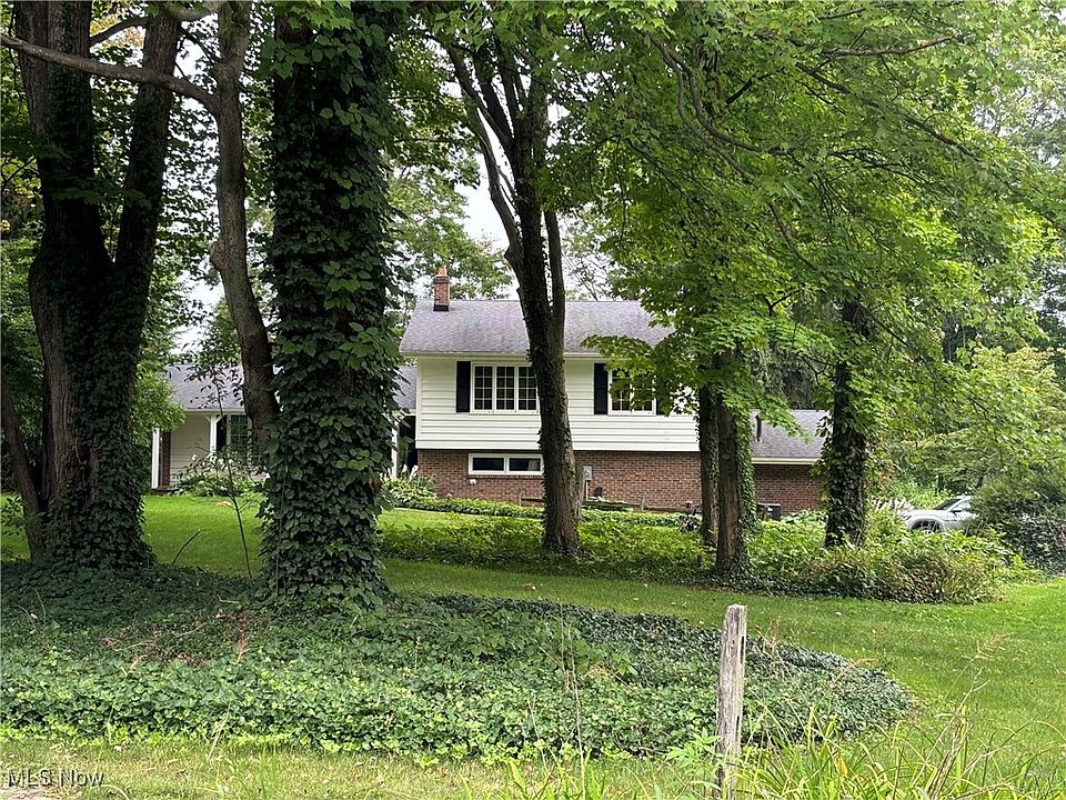 1st image of 17998 Elliott Dr