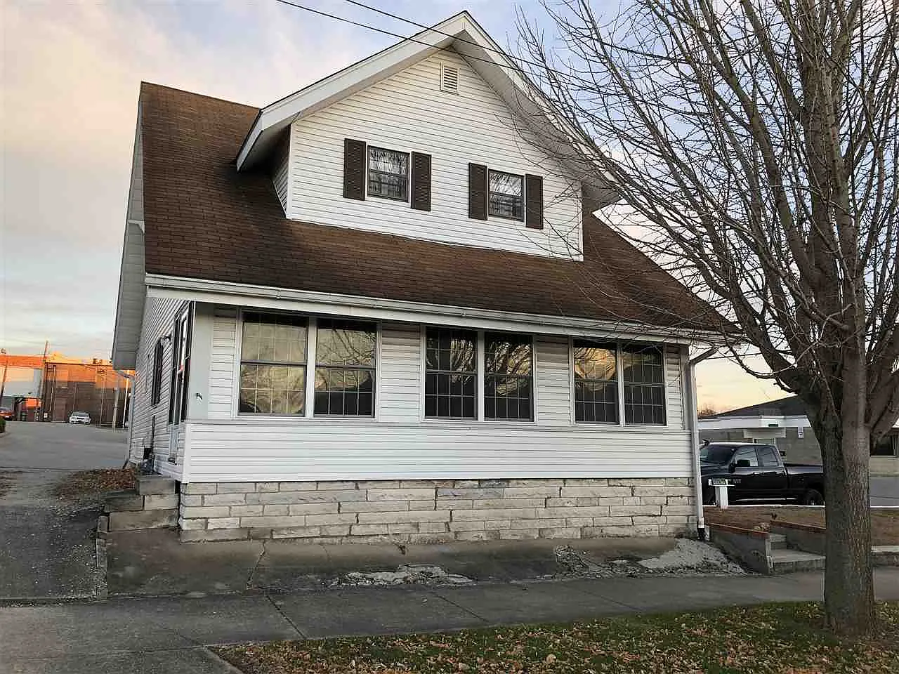 1610 L St photo 1