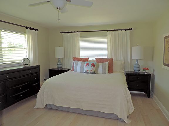 5th image of 510 Seabreeze Dr
