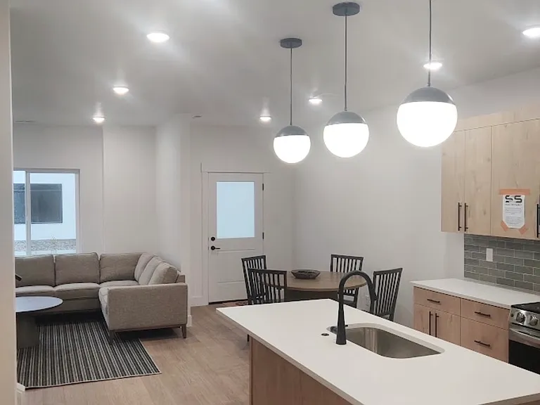 1668 Weatherwood Dr — Photo 7