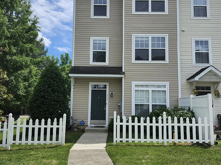 8620 Neuse Club Ln — Photo 1