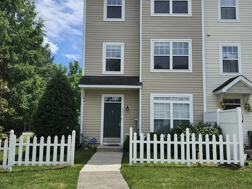 8620 Neuse Club Ln