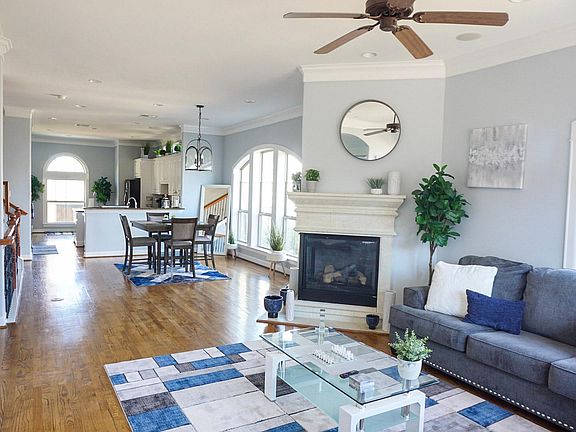 3rd image of 3303 Bingham Manor Ln