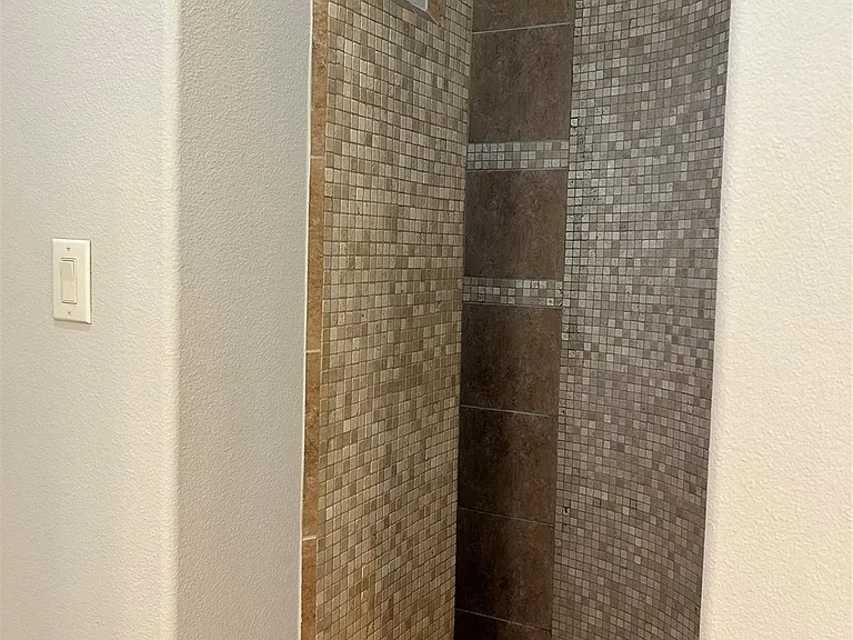 101 E Silverwood Ranch Est — Photo 36