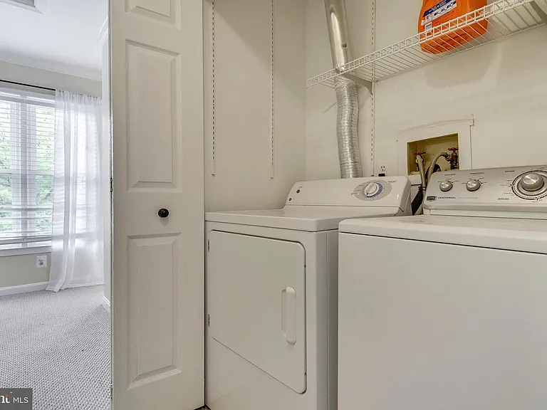 2107 N Rolfe St #D — Photo 25