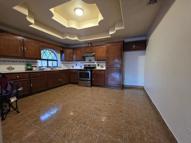 392 Ciruela Ln — Photo 2