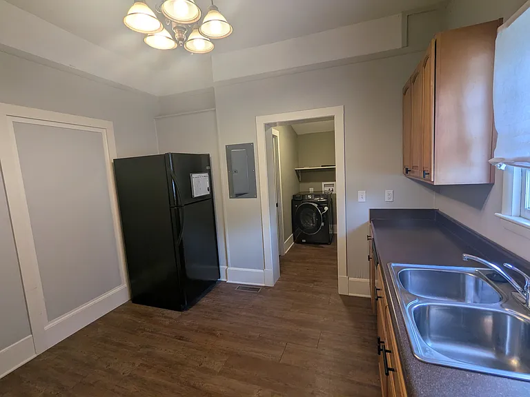 209B S Greenwood St — Photo 8