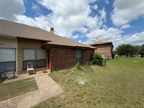 719 Westover Dr, Lancaster, TX 75134
