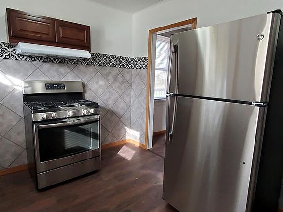 4th image of 7513 W 135th Pl