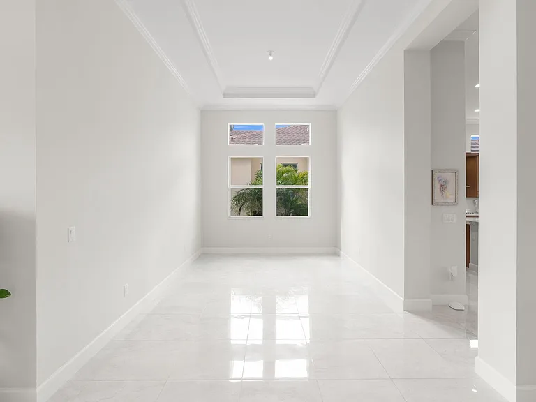 4776 Estates Cir — Photo 12