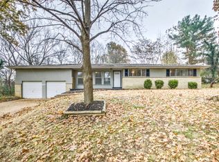 48 Rolling Hills Dr, Florissant, MO 63033