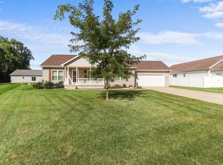 109 Trent Ct, Clyde, OH 43410