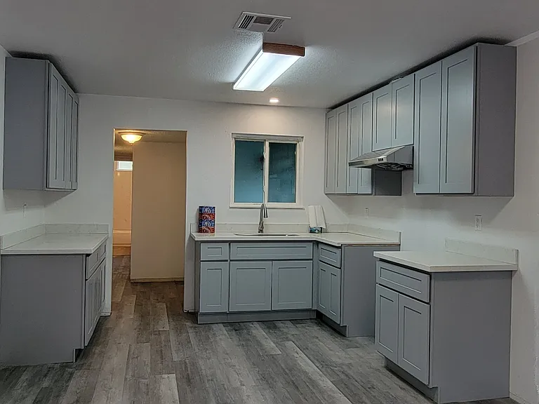 244 Paragon Ave — Photo 3