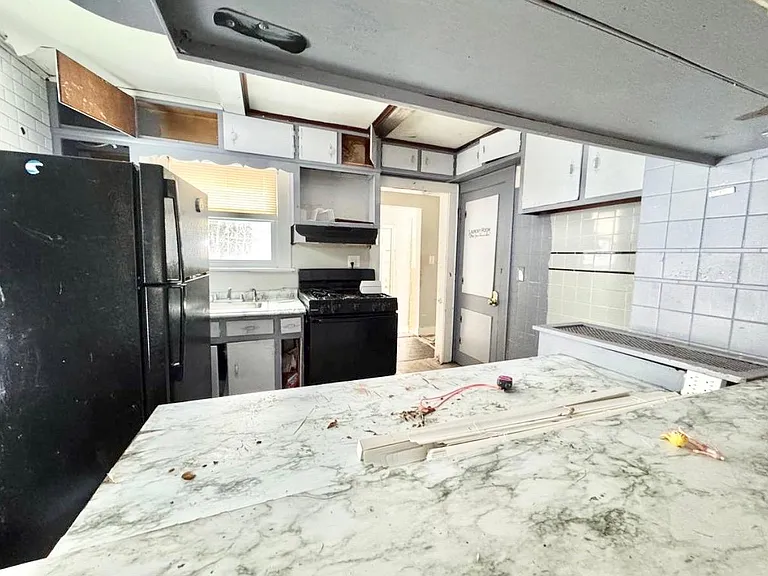 102 Benham St #4 — Photo 2