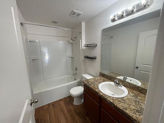 4th image of 5545 Maggiore Blvd