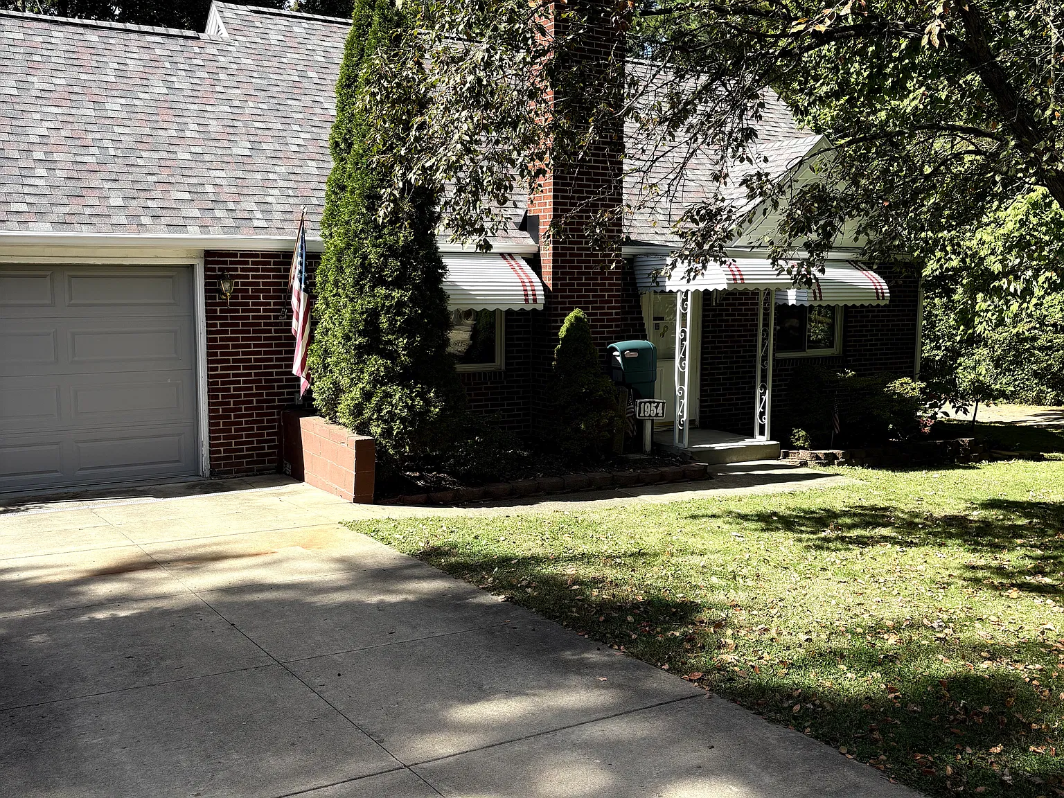 3 bed, 1125 sqft, $1,600 — Photo 2