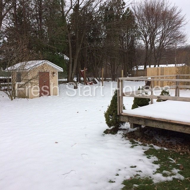 2nd image of 525 Lynch Ave