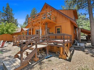 411 Pine Ln, Sugarloaf, CA 92386
