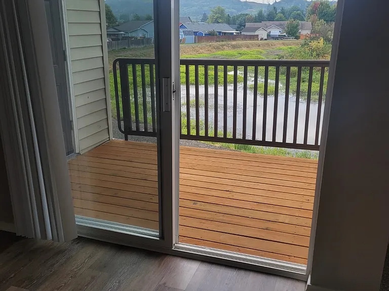 Hidden Creek Apartments — Photo 11
