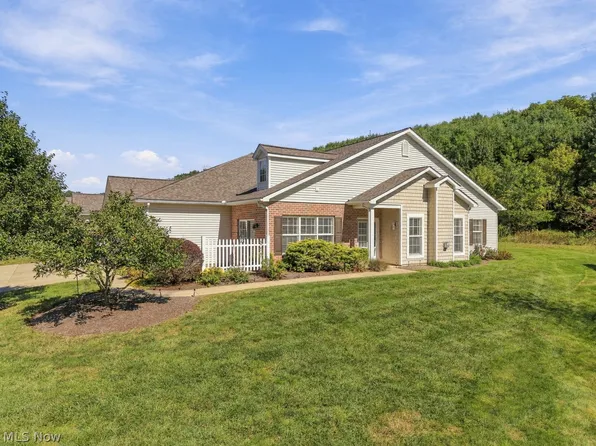 4252 Greenway Trail St NW, Massillon, OH 44647