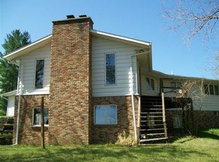 515 W Monroe St, Wyocena, WI 53969