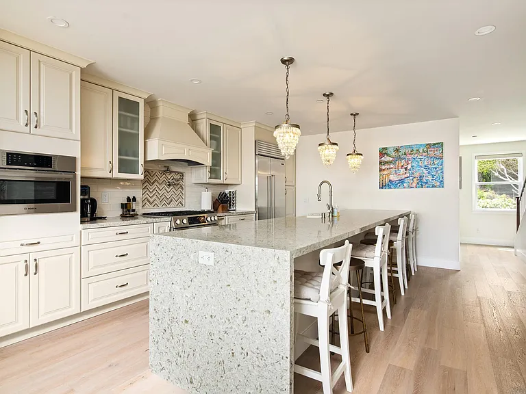298 Playa Del Sur — Photo 11