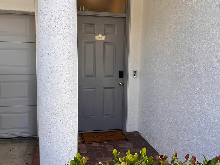 2018 Alta Meadows Ln #405 — Photo 2