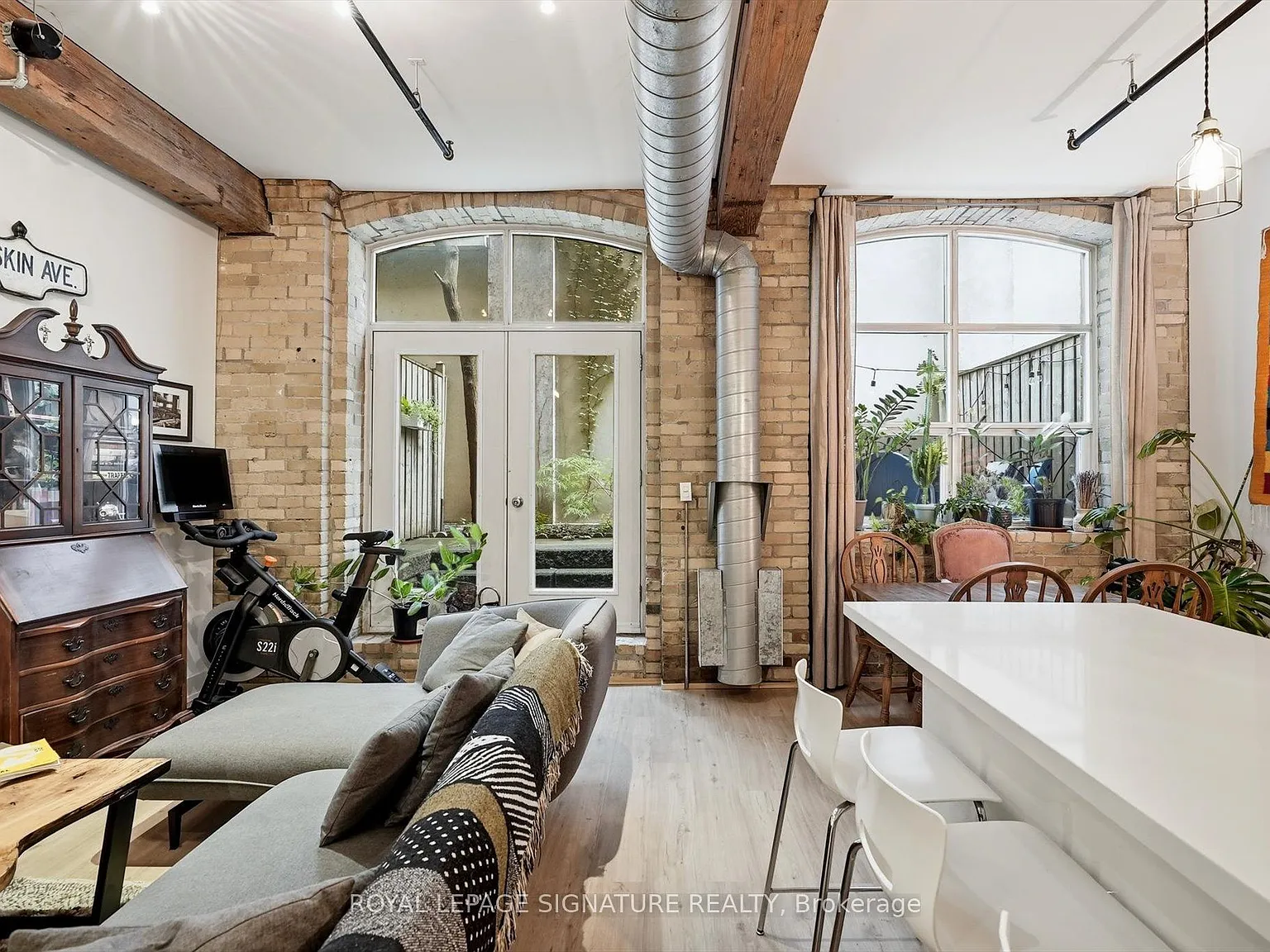 1 bed, $2,800 — Photo 4