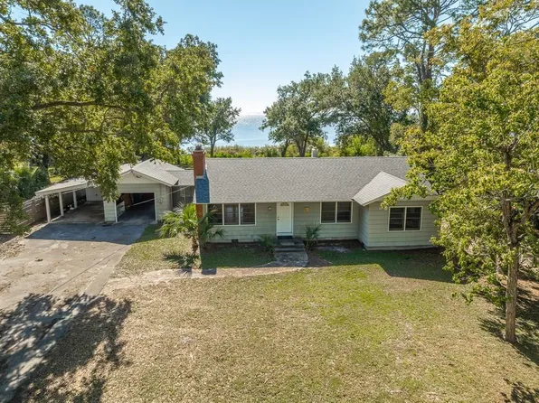 254 Highway 98 W, Apalachicola, FL 32320