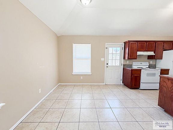 5th image of 805 W Arroyo Park Ln APT 2