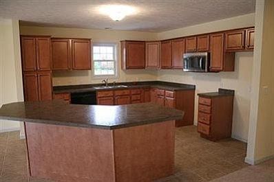 3rd image of 4308 Campbell St