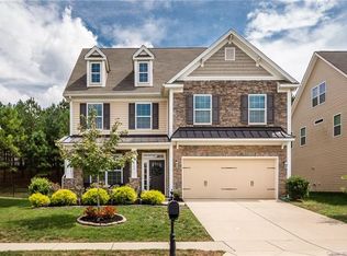 10706 Bere Island Dr, Charlotte, NC 28278